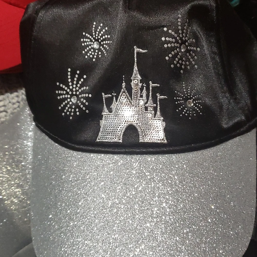 Disneyland  Castle Sequins & Rhinestone baseball hat new
